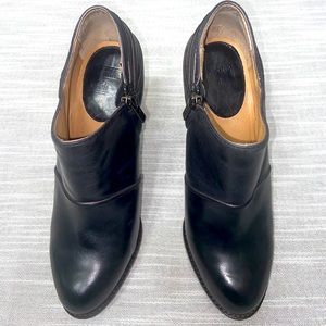 Frye Valerie Piping Bootie Size 7.5
